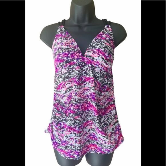NWT Isabel Maternity Bra Lined Racer Back Swim Top - Picture 8 of 8